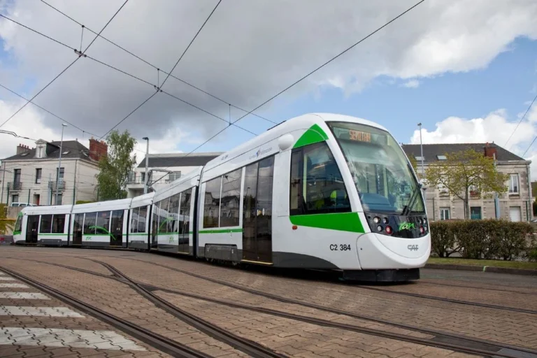 CAF Secures Major Tramway Contract to Power Tours’ Urban Transit Evolution with 19 Urbos Trams