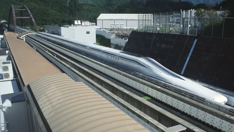 Japan’s L0 Series Maglev: Redefining Global Rail Travel at 603.5 km/h